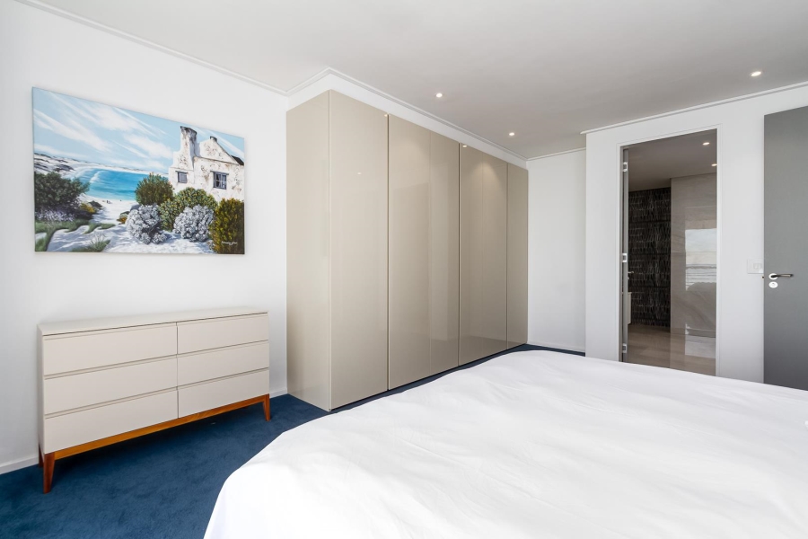 3 Bedroom Property for Sale in Mouille Point Western Cape